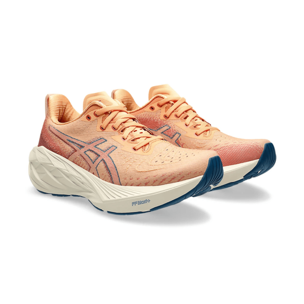 Жіночі кросівки Asics NOVABLAST 4