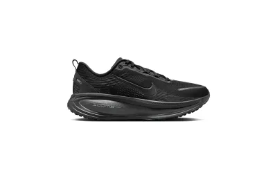 Кросівки Nike VOMERO 18