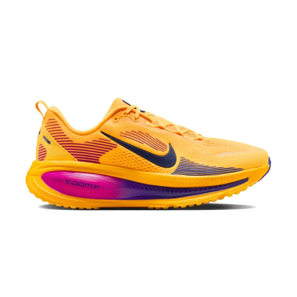 Кросівки Nike VOMERO 18