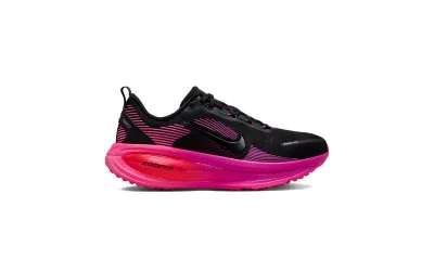Жіночі кросівки Nike VOMERO 18
