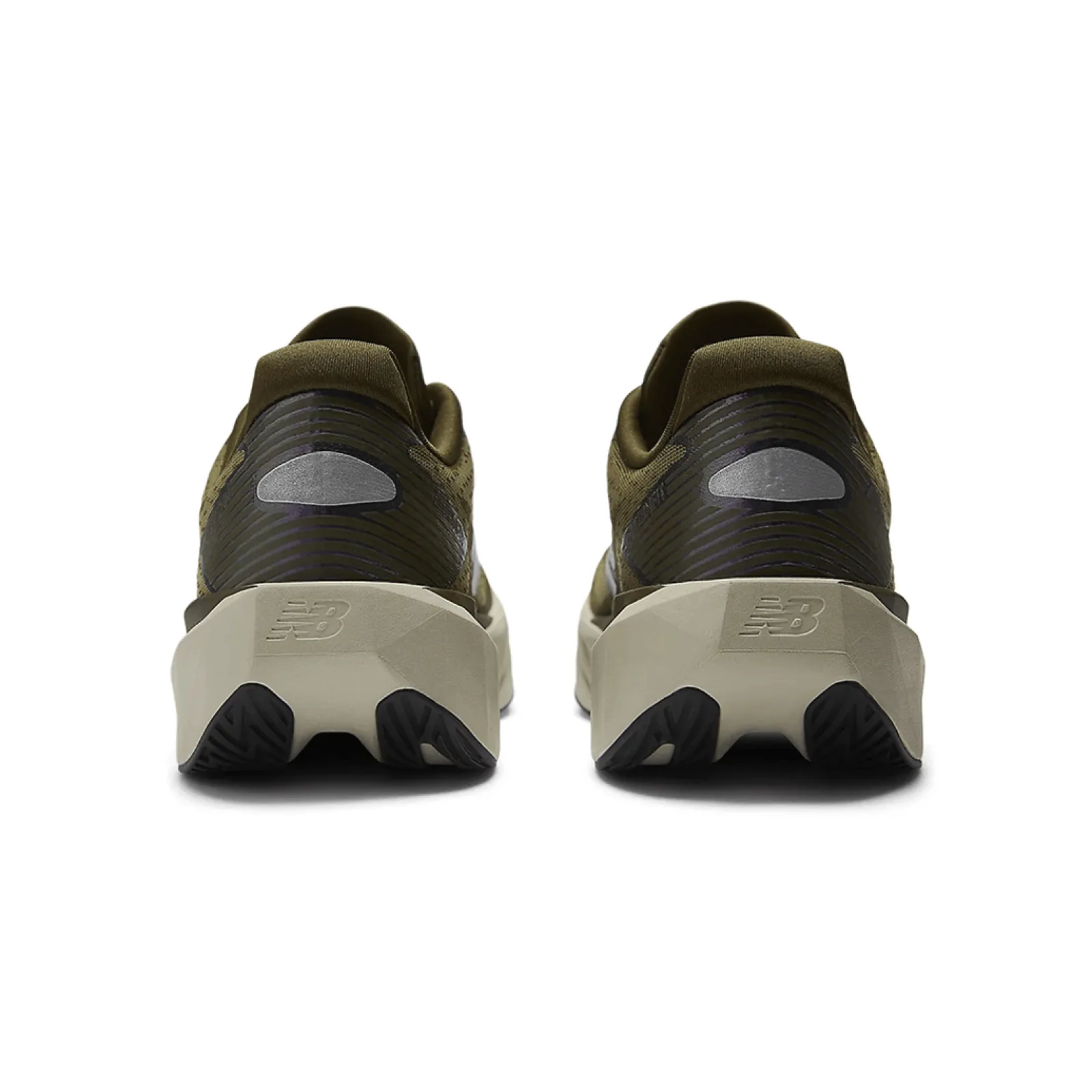 Чоловічі кросівки New Balance FUELCELL REBEL V5