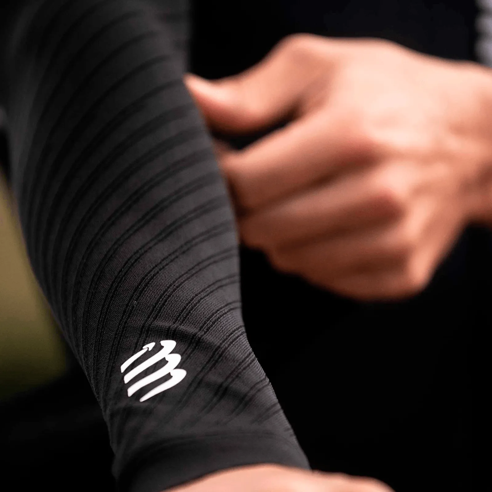 Компресійні рукави Compressport ARMFORCE ULTRALIGHT