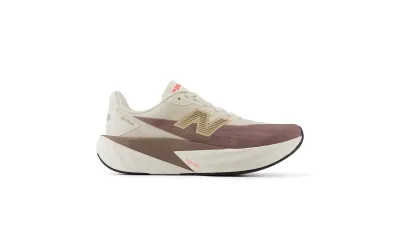 Жіночі кросівки New Balance FUELCELL REBEL V5