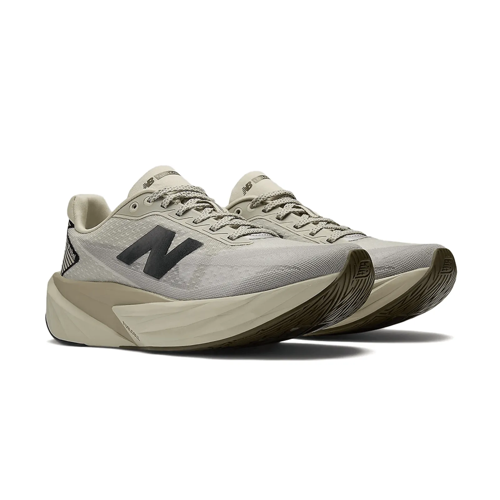 Жіночі кросівки New Balance FUELCELL REBEL V5
