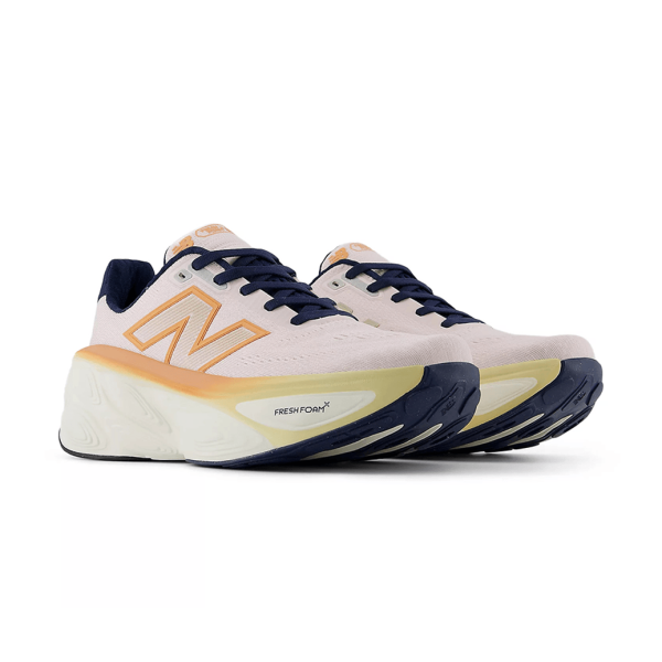 Жіночі кросівки New Balance MORE V5