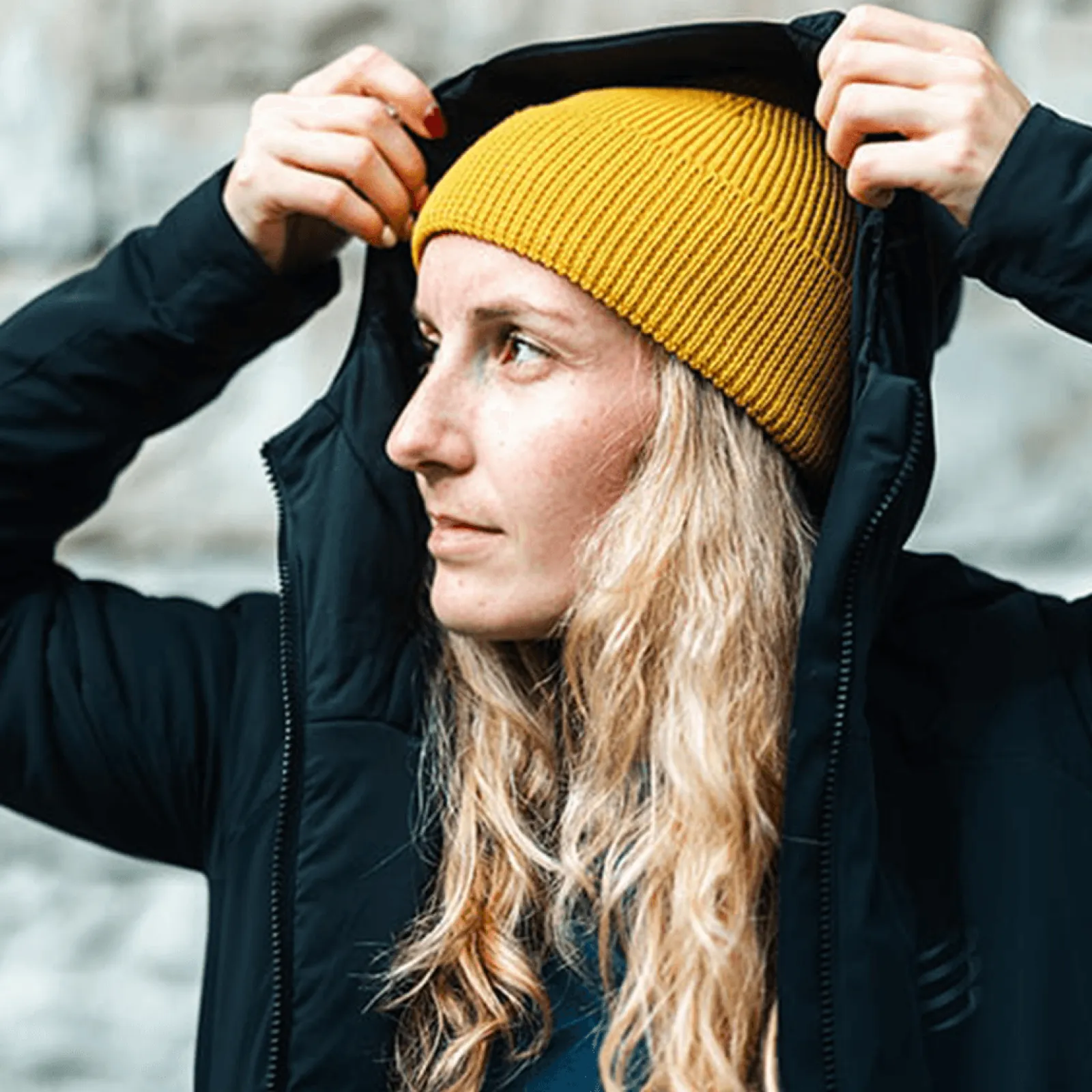 Шапка Compressport PODIUM BEANIE